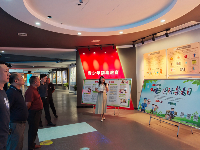 2032070756.jpg 2032070756.jpg