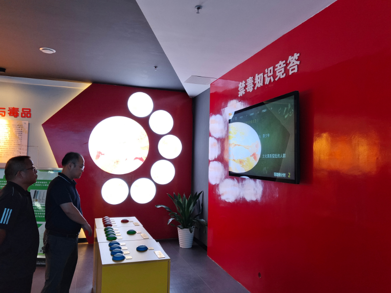 2119686129.jpg 2119686129.jpg